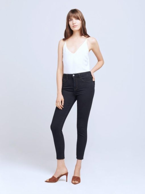 Modawardrobe.shop830fd5498f 1