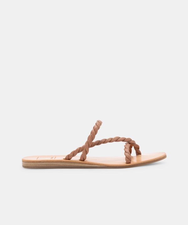 Modawardrobe.shop3af2c85e96 1